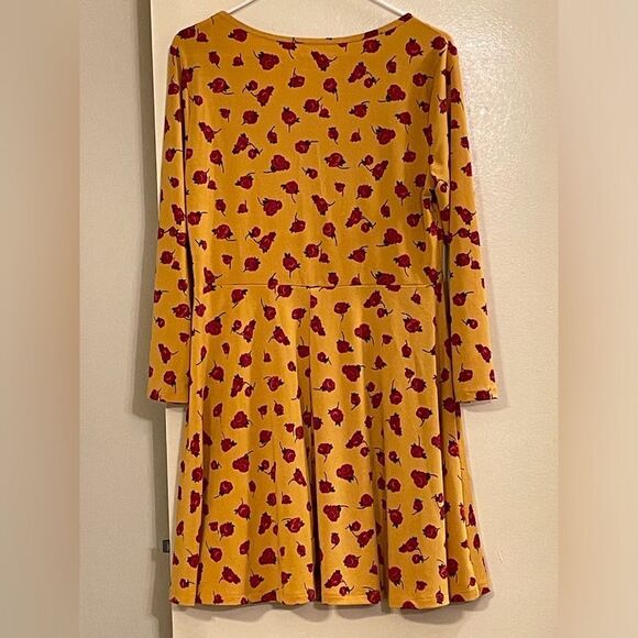 SERIOUSLY SOFT by AEROPOSTALE Floral Skater Dress in Yellow and Red - Picture 6 of 8